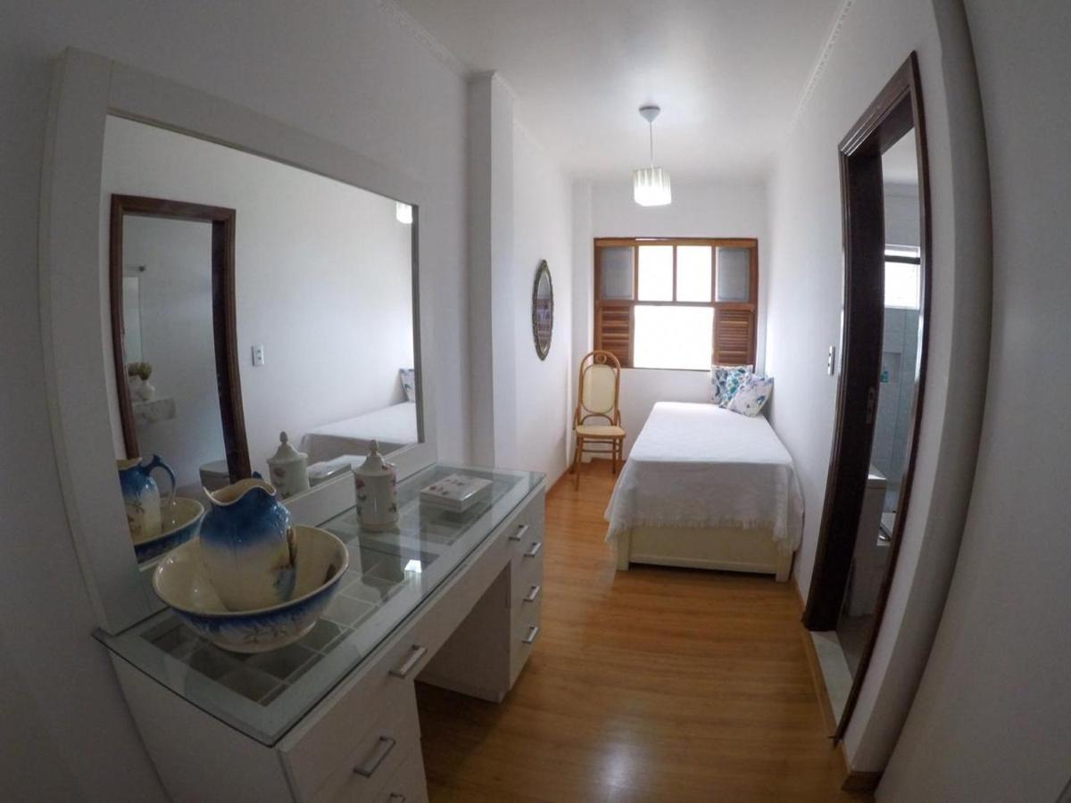 Corona Hostel Poços de Caldas Екстериор снимка