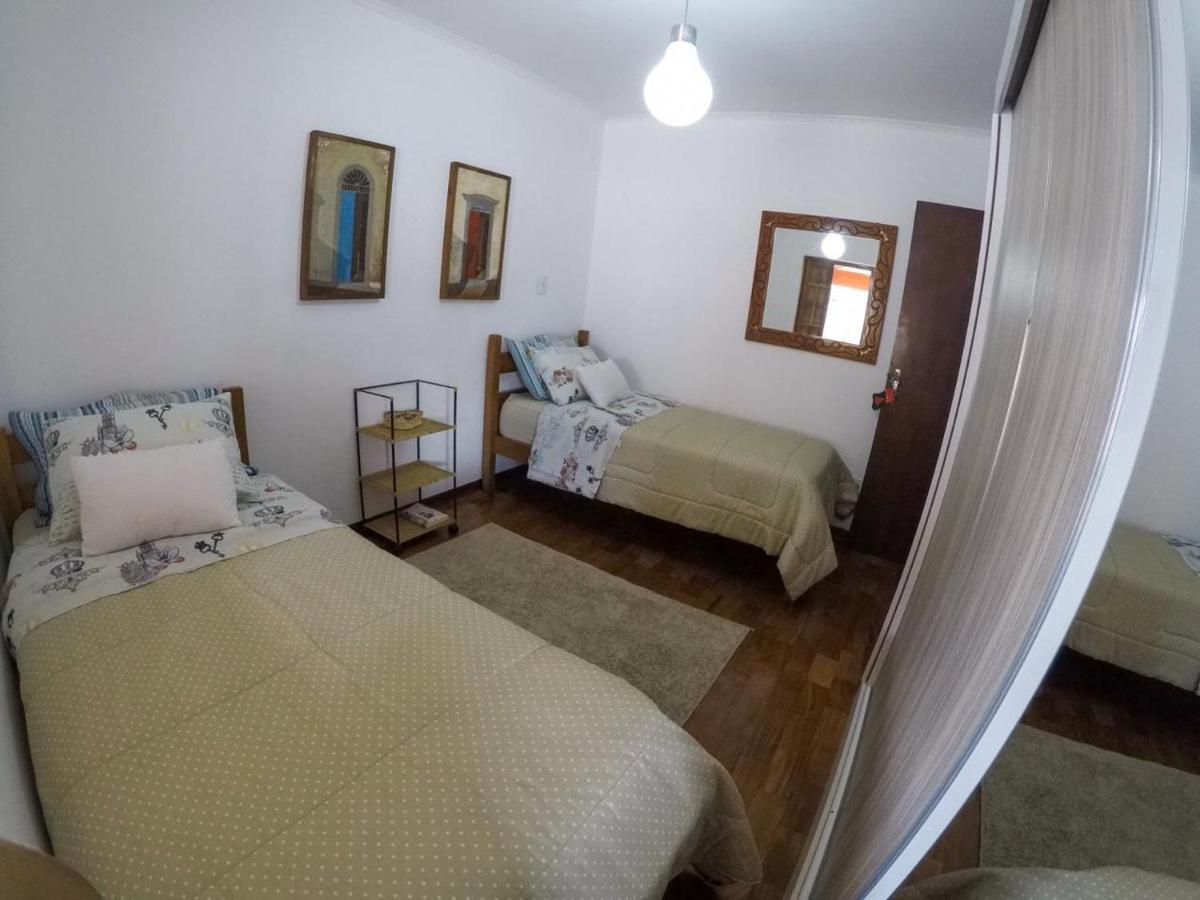 Corona Hostel Poços de Caldas Екстериор снимка